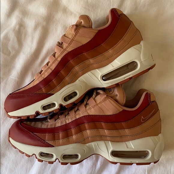 NWT Nike Air Max 95 peach - Picture 5 of 8